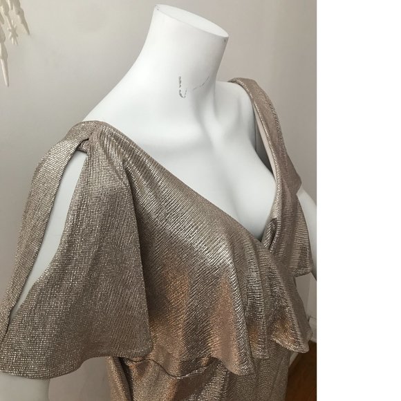 NWT Le Chateau Champagne Gold Ruffle Drape PLUS SIZE Slim Bodycon Wedding dress - Picture 1 of 6